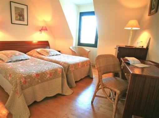 фото отеля Hotel Des Trois Fontaines Locmariaquer