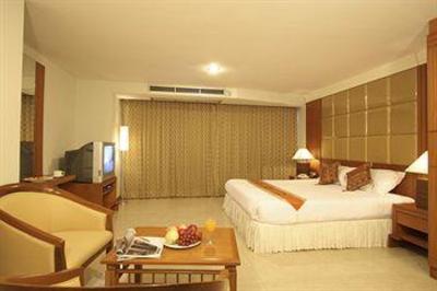 фото отеля Ballys Studio Suites Sukhumvit Bangkok
