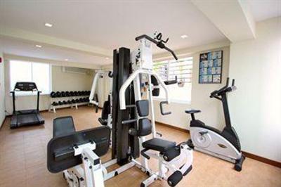 фото отеля Ballys Studio Suites Sukhumvit Bangkok