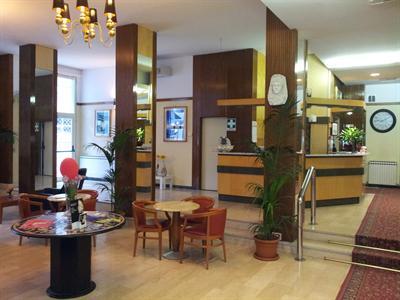 фото отеля Hotel La Perla Rimini