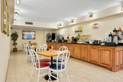 фото отеля Super 8 Valdosta Mall