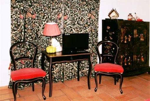 фото отеля Chateau De Nans-les-Pins