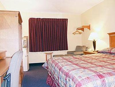фото отеля Super 8 Motel Elkhart