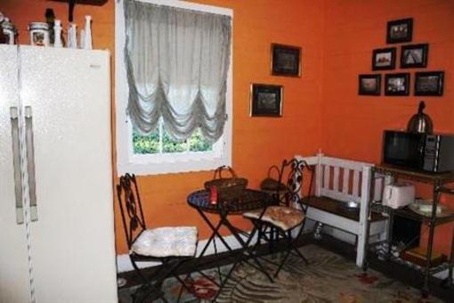 фото отеля Claremont House Bed and Breakfast