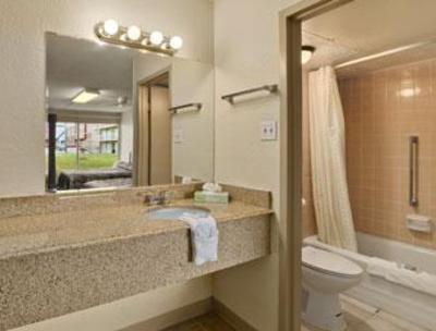 фото отеля Travelodge Bryan College Station