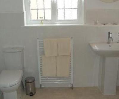 фото отеля Swiss Cottage Bed and Breakfast