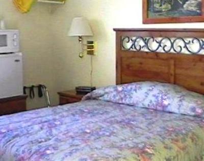 фото отеля Riverbend Lodging