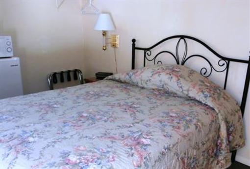 фото отеля Riverbend Lodging