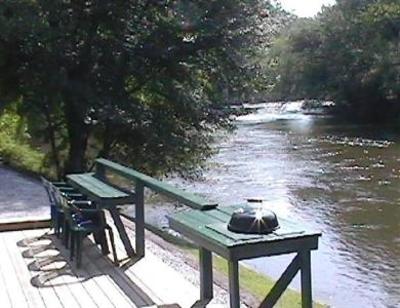 фото отеля Riverbend Lodging