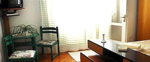 фото отеля Apartmani Mare