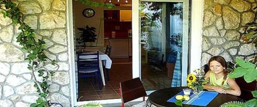 фото отеля Apartmani Mare