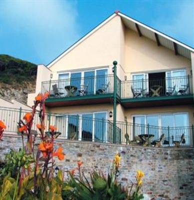 фото отеля Tregurrian Villas