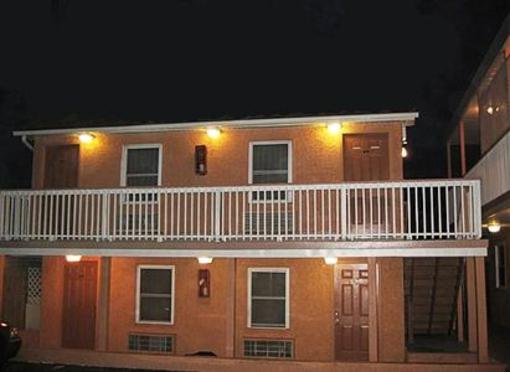 фото отеля Franklin Terrace Motel