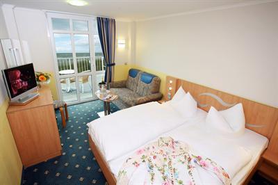 фото отеля Residenz-Strandhotel Rostock