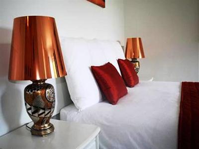 фото отеля Ifield Court Hotel