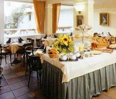 фото отеля Suiten-Hotel Flora