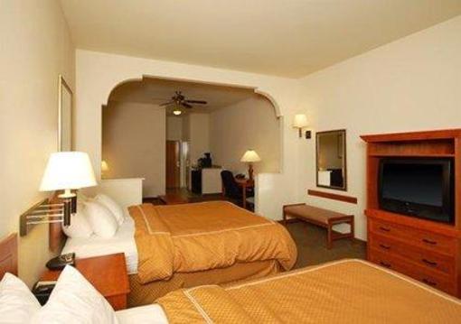 фото отеля Comfort Suites Odessa (Texas)