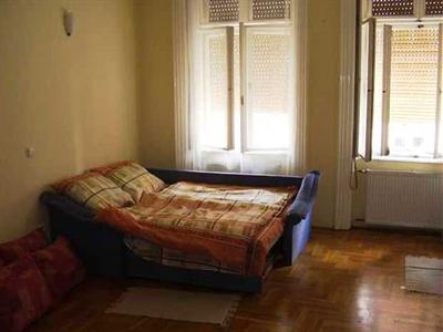 фото отеля Elizabeth Bridge Hostel