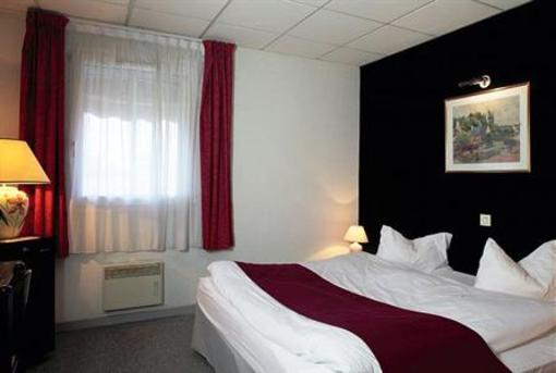 фото отеля Hotel Des Cepages Arbois