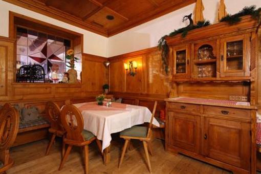 фото отеля Hotel Post Sankt Anton am Arlberg