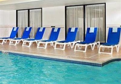 фото отеля Courtyard Hotel Detroit Novi