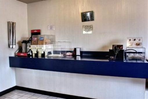 фото отеля Americas Best Value Inn Effingham