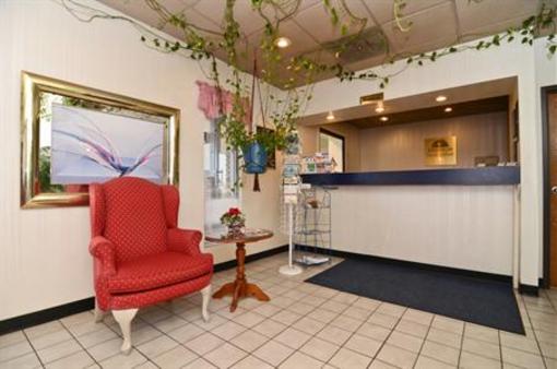 фото отеля Americas Best Value Inn Effingham