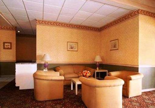 фото отеля Rodeway Inn Fayetteville