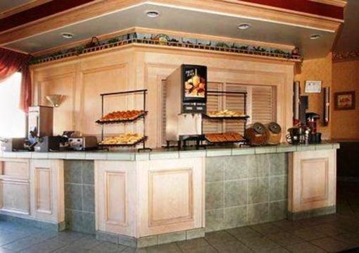 фото отеля Rodeway Inn Fayetteville