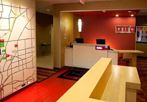 фото отеля TownePlace Suites Fort Wayne North