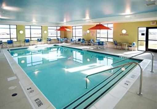 фото отеля TownePlace Suites Fort Wayne North
