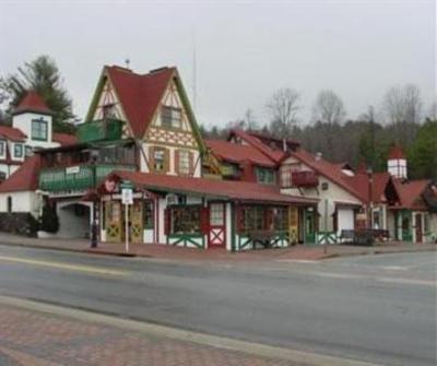 фото отеля Riverbend Motel & Cabins