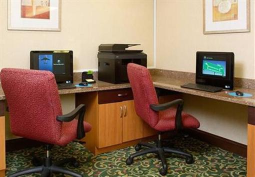 фото отеля Fairfield Inn & Suites Mt. Laurel