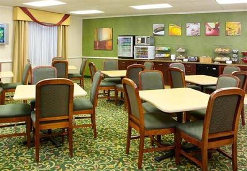 фото отеля Fairfield Inn & Suites Mt. Laurel
