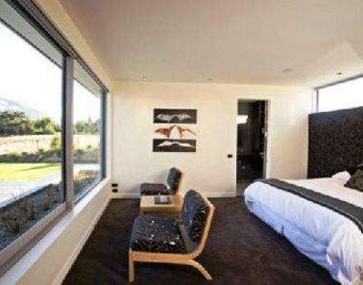 фото отеля Release Private Retreat Wanaka