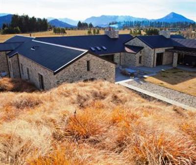 фото отеля Release Private Retreat Wanaka