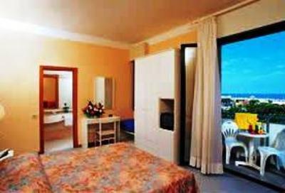 фото отеля Hotel Milano Ile de France