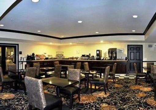 фото отеля Evangeline Downs Hotel