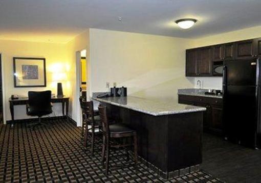 фото отеля Evangeline Downs Hotel