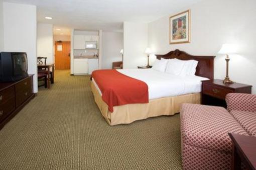 фото отеля Holiday Inn Express Belen