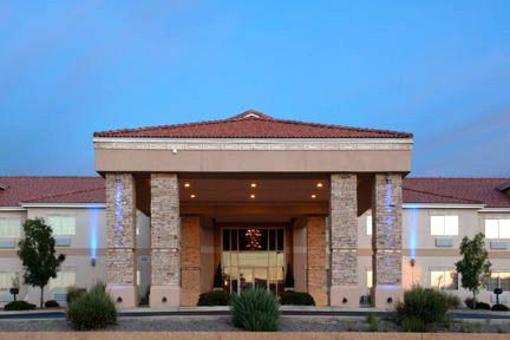 фото отеля Holiday Inn Express Belen
