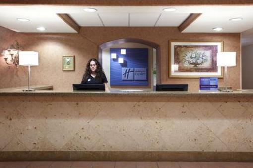 фото отеля Holiday Inn Express Belen