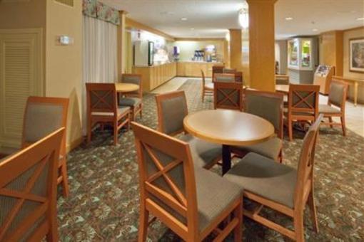 фото отеля Holiday Inn Express Kitty Hawk Beach