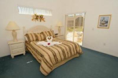 фото отеля Aylesbury Villa Rentals Davenport