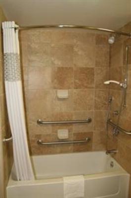 фото отеля Hampton Inn & Suites Omaha - Downtown