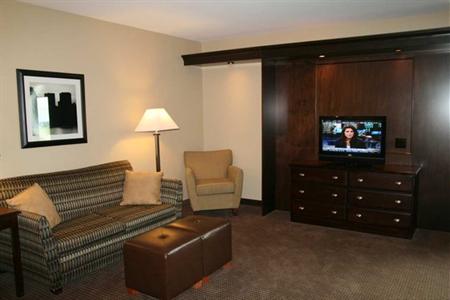фото отеля Hampton Inn & Suites Omaha - Downtown