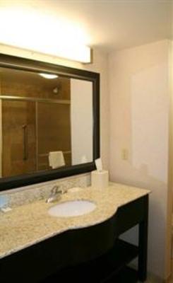 фото отеля Hampton Inn & Suites Omaha - Downtown