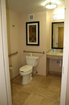 фото отеля Hampton Inn & Suites Omaha - Downtown