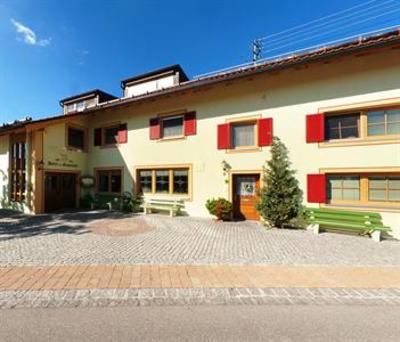 фото отеля Landgasthof Hubertus Ruderatshofen