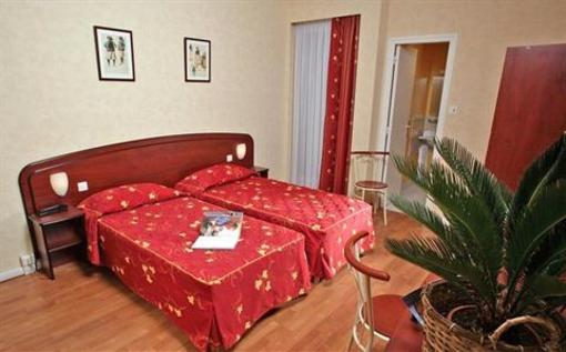 фото отеля Le Cornouaille Hotel